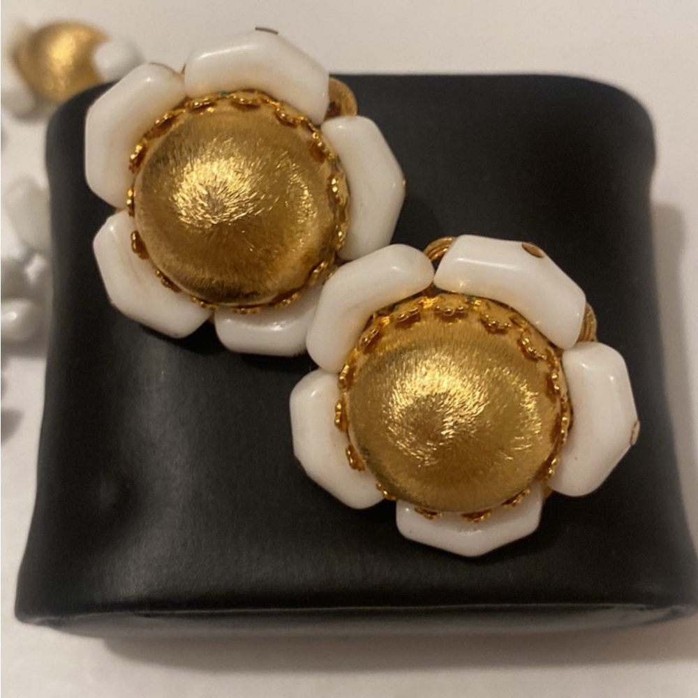 Hobe Gold and White Floral Clip on Earrings